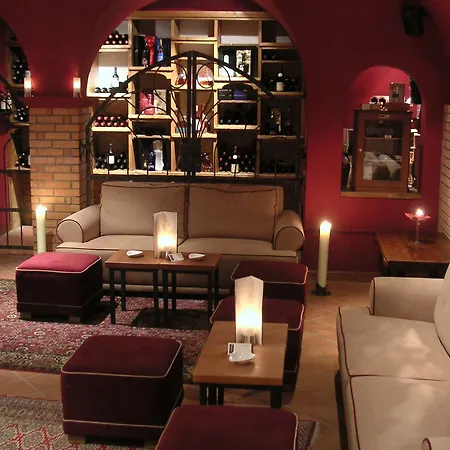 Alexander Otel 4*
