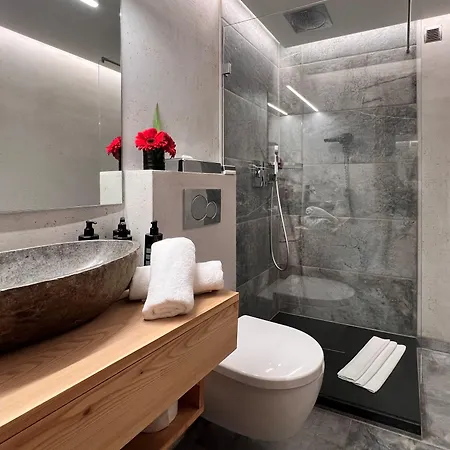 Alexander Otel 4*